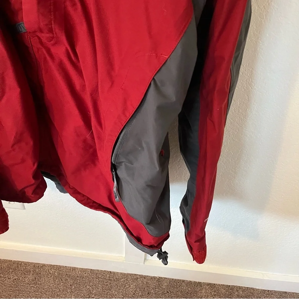 The North Face Men's XL Hyvent Winter Jacket.